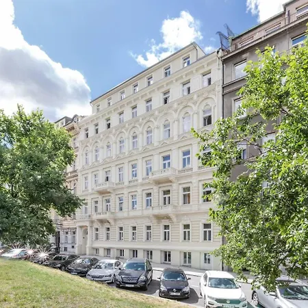 Appartamento Quiet Cozy In The Center Praga
